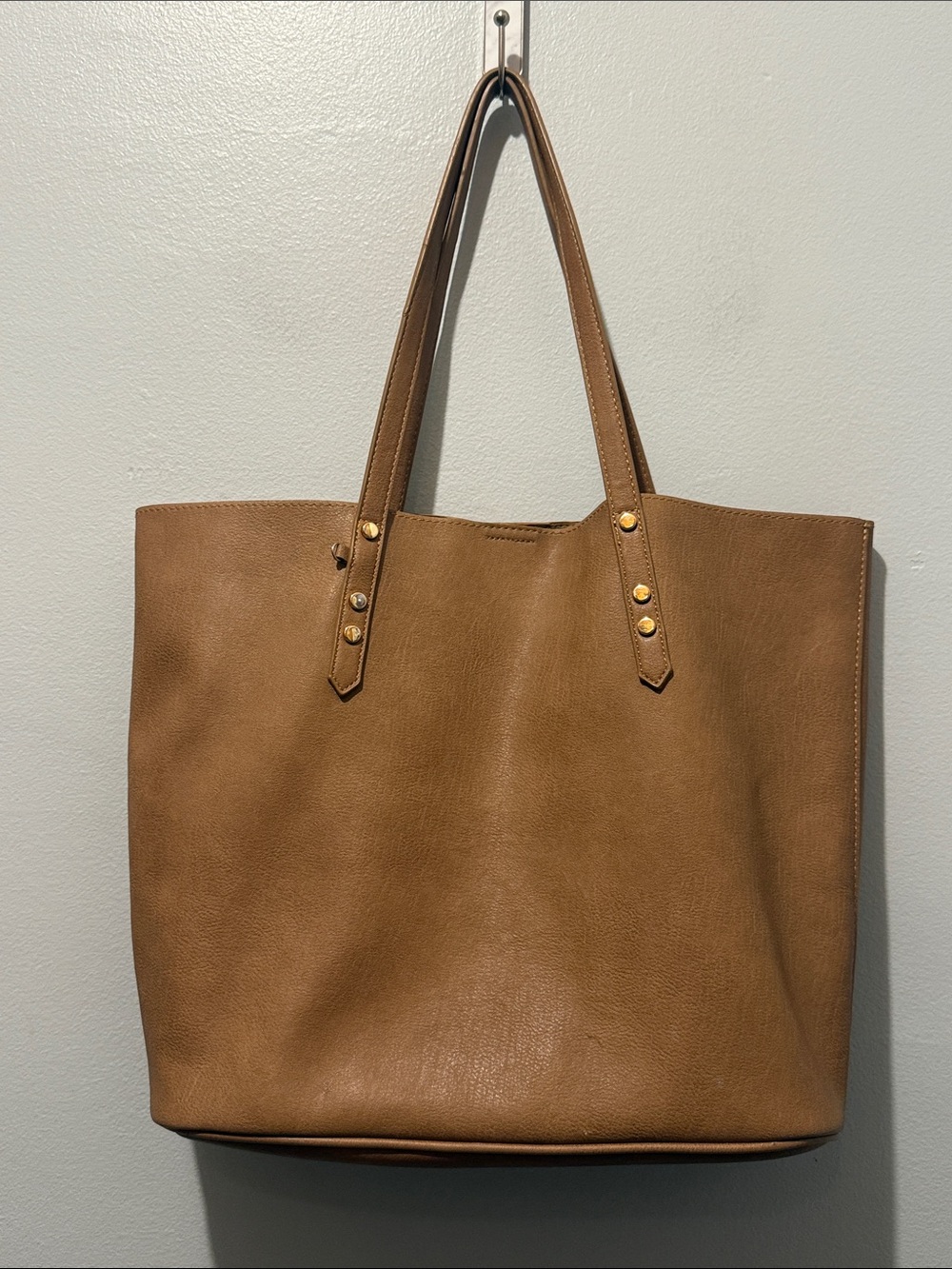 Miztique Classic Tan Leather Tote Shoulder Bag Minimalist Everyday Carry